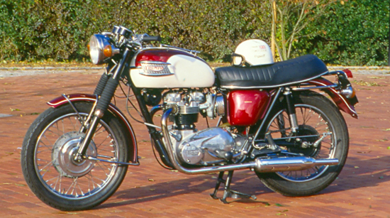 Triumph T120 Bonneville 650 von 1968