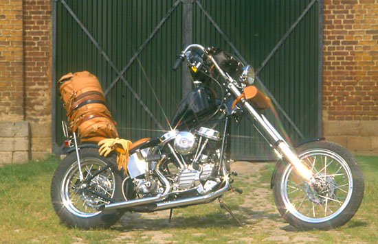 Harley-Chopper von Helmut Eberlein Foto Winni Scheibe